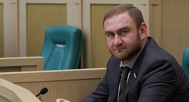 Рауф Арашуков. Фото: Council.gov.ru https://ru.wikipedia.org Рауф Арашуков. Фото: Council.gov.ru https://ru.wikipedia.org