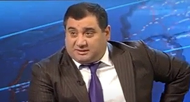 Али Ибрагимов. Кадр видео Feriha Uner https://www.youtube.com/watch?v=0QT1tBAFkK4&feature=emb_logo Али Ибрагимов. Кадр видео Feriha Uner https://www.youtube.com/watch?v=0QT1tBAFkK4&feature=emb_logo