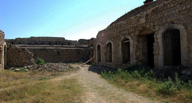 Монастырь в Амарас. Фото: hovasapyan - originally posted to Flickr as Amaras https://ru.wikipedia.org/ Монастырь в Амарас. Фото: hovasapyan - originally posted to Flickr as Amaras https://ru.wikipedia.org/