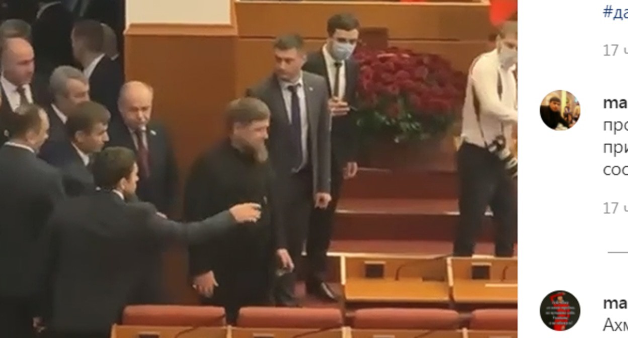 Рамзан Кадыров в зале Народного Собрания. Скриншот сообщения https://www.instagram.com/p/CVAoC43D6Gj/ Рамзан Кадыров в зале Народного Собрания. Скриншот сообщения https://www.instagram.com/p/CVAoC43D6Gj/