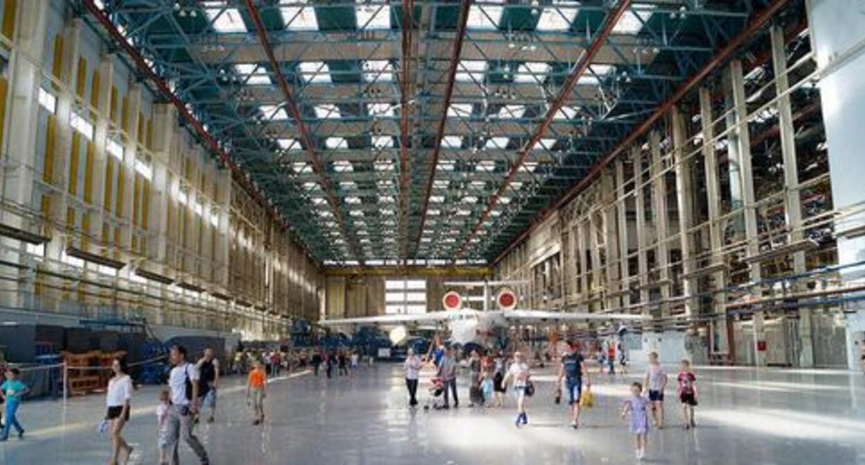 Цех авиационно научно-технического комплекса. Фото: Alexandr Meshkov https://ru.wikipedia.org Цех авиационно научно-технического комплекса. Фото: Alexandr Meshkov https://ru.wikipedia.org