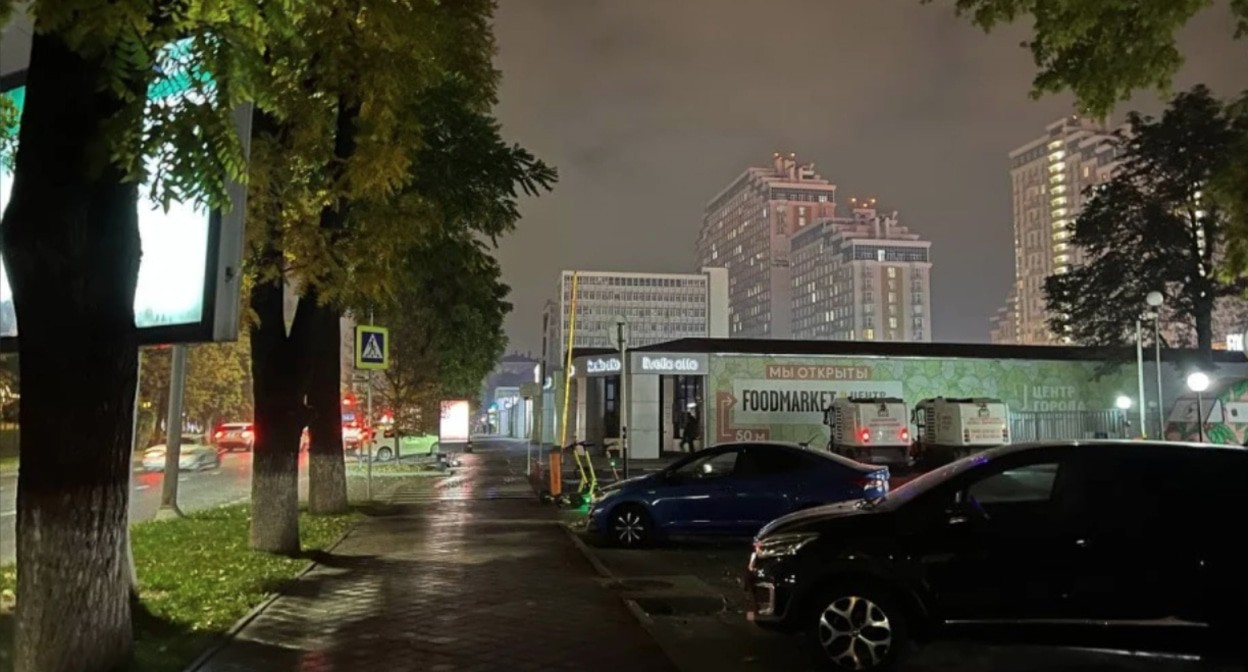 Дымка над Краснодаром 16.10.2021. Фото: Анастасия Щеглова / 93.RU https://93.ru/text/ecology/2021/10/18/70199483/ Дымка над Краснодаром 16.10.2021. Фото: Анастасия Щеглова / 93.RU https://93.ru/text/ecology/2021/10/18/70199483/