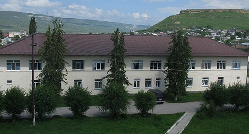 Малокарачаевская центральная районная больница. Фото: официальный сайт больницы ://mkcrb.ucoz.ru/ Малокарачаевская центральная районная больница. Фото: официальный сайт больницы ://mkcrb.ucoz.ru/