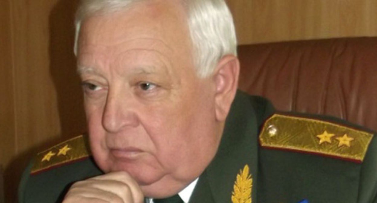 Бывший министр внутренних дел КБР Хачим Шогенов. Фото http://rodina.ru/novosti/statii/Intervyu-s-predsedatelem-RODINY-v-KBR-Xachimom-SHogenovym Бывший министр внутренних дел КБР Хачим Шогенов. Фото http://rodina.ru/novosti/statii/Intervyu-s-predsedatelem-RODINY-v-KBR-Xachimom-SHogenovym