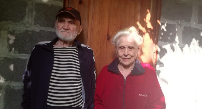 84-летние супруги Фурсовы в своем домовладении по пер.Черкесскому 13. Фото Светланы Кравченко для "Кавказского узла" 84-летние супруги Фурсовы в своем домовладении по пер.Черкесскому 13. Фото Светланы Кравченко для "Кавказского узла"