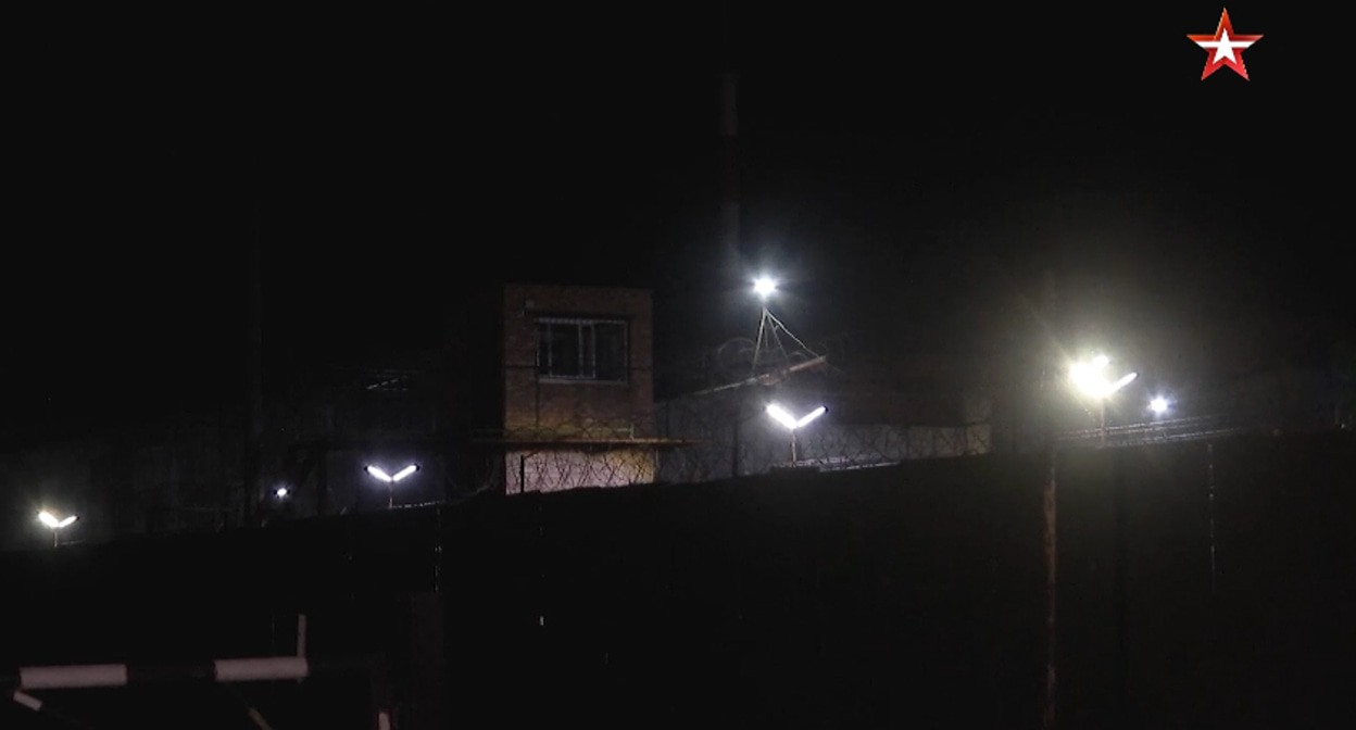 Колония строгого режима №14 в Новочеркасске. кадр видео ТВ Звезда https://tvzvezda.ru/news/2021112348-OkkP7.html Колония строгого режима №14 в Новочеркасске. кадр видео ТВ Звезда https://tvzvezda.ru/news/2021112348-OkkP7.html