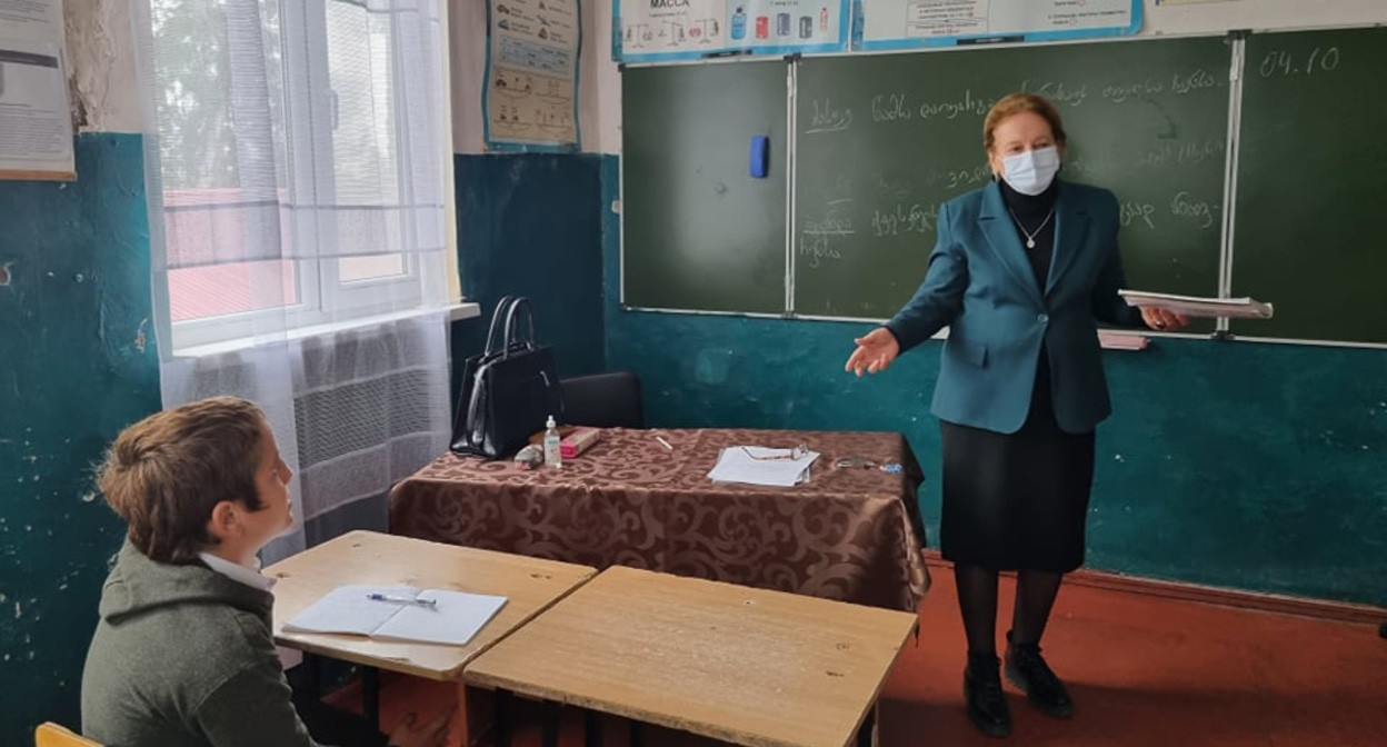 Школа в Гальском/Галском райне Абхазии. Фото: Марианна Котова, JAMnews https://jam-news.net/ru/ Школа в Гальском/Галском райне Абхазии. Фото: Марианна Котова, JAMnews https://jam-news.net/ru/