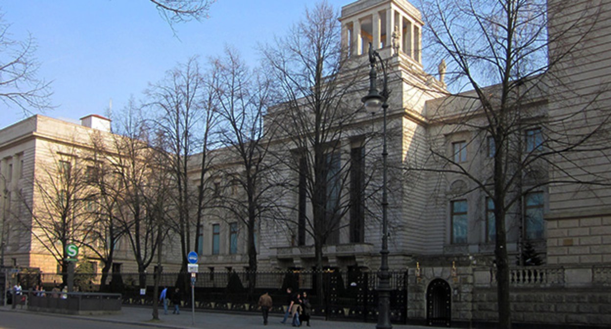 Здание посольства Российской Федерации в Германии. Фото: Zägel https://ru.wikipedia.org/ Здание посольства Российской Федерации в Германии. Фото: Zägel https://ru.wikipedia.org/