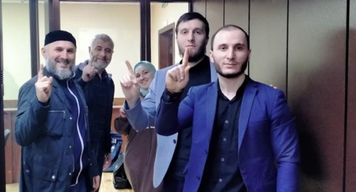 Ингушские активисты в зале суда. Фото Алены Садовской для "Кавказского узла" Ингушские активисты в зале суда. Фото Алены Садовской для "Кавказского узла"