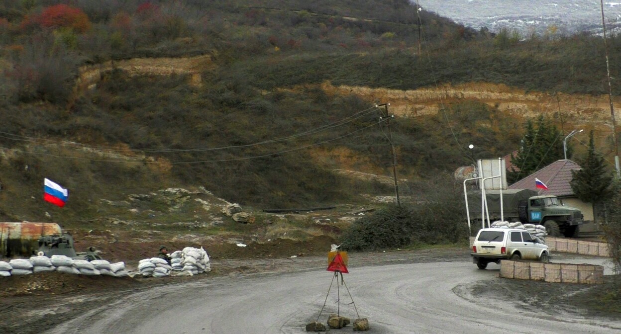 Российский блокпост в Бердадзорском районе Нагорного Карабаха. Фото Давида Симоняна для "Кавказского узла" Российский блокпост в Бердадзорском районе Нагорного Карабаха. Фото Давида Симоняна для "Кавказского узла"