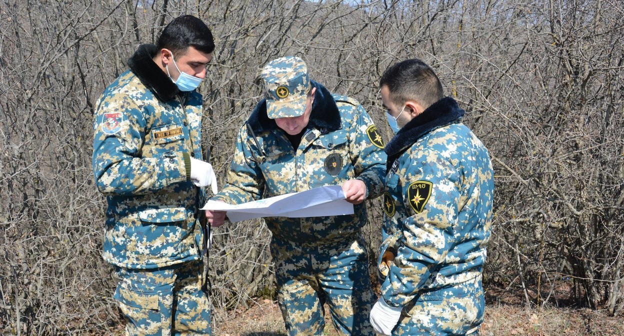 Работы по поиску тел погибших на территориях, перешедших под контроль Азербайджана. Фото: Государственная служба по чрезвычайным ситуациям МВД Республики Арцах https://www.facebook.com/RescueServiceOfTheNKR/photos/4187023081332135 Работы по поиску тел погибших на территориях, перешедших под контроль Азербайджана. Фото: Государственная служба по чрезвычайным ситуациям МВД Республики Арцах https://www.facebook.com/RescueServiceOfTheNKR/photos/4187023081332135