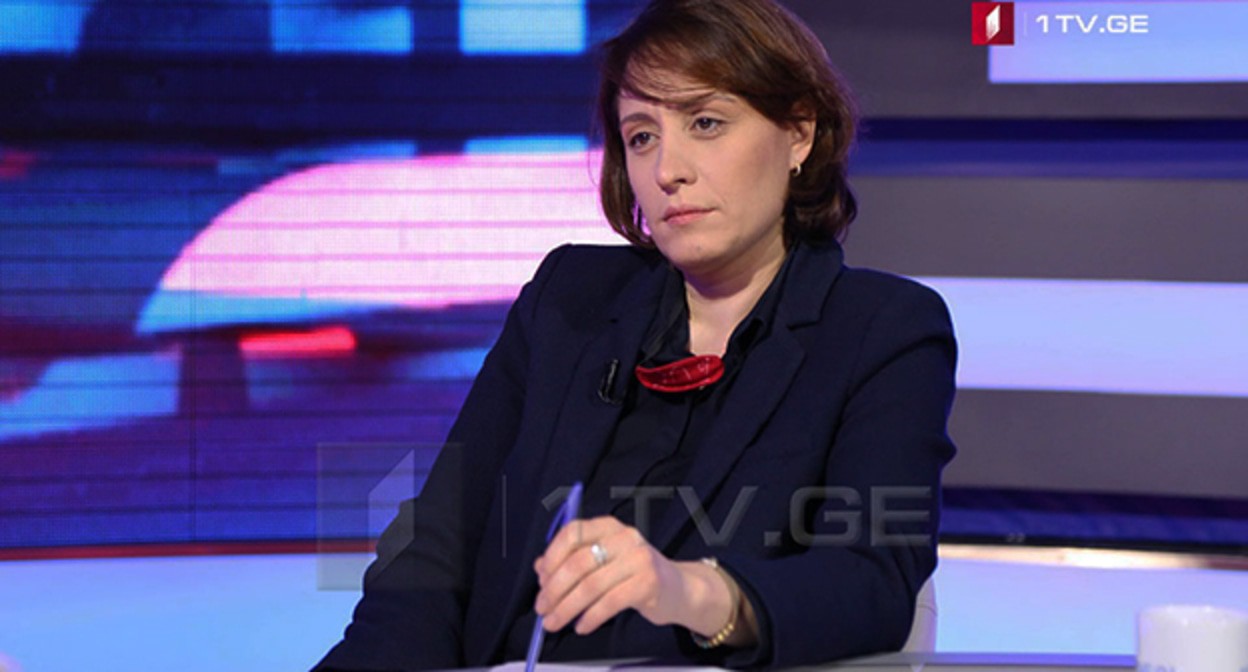 Элене Хоштария. Фото https://1tv.ge/ru/news/elene-khoshtarija-o-segodnjashnej-akcii-v-podderzhku-saakashvili/ Элене Хоштария. Фото https://1tv.ge/ru/news/elene-khoshtarija-o-segodnjashnej-akcii-v-podderzhku-saakashvili/