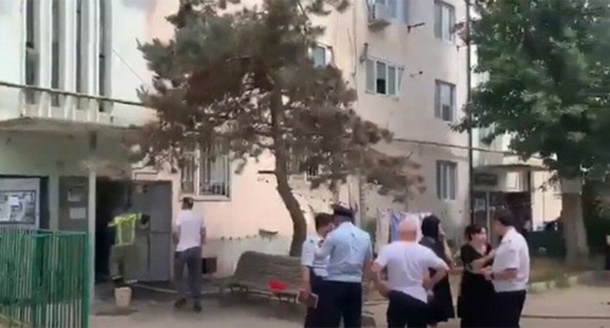 На месте пожара в Ибербаше. Скришот видео https://www.youtube.com/watch?v=28i-ZLGXzVg На месте пожара в Ибербаше. Скришот видео https://www.youtube.com/watch?v=28i-ZLGXzVg