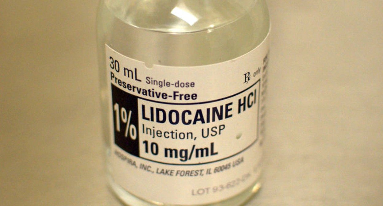 Лидокаин. Фото Дж. Л. Джонсон https://commons.wikimedia.org/wiki/Category:Lidocaine Лидокаин. Фото Дж. Л. Джонсон https://commons.wikimedia.org/wiki/Category:Lidocaine