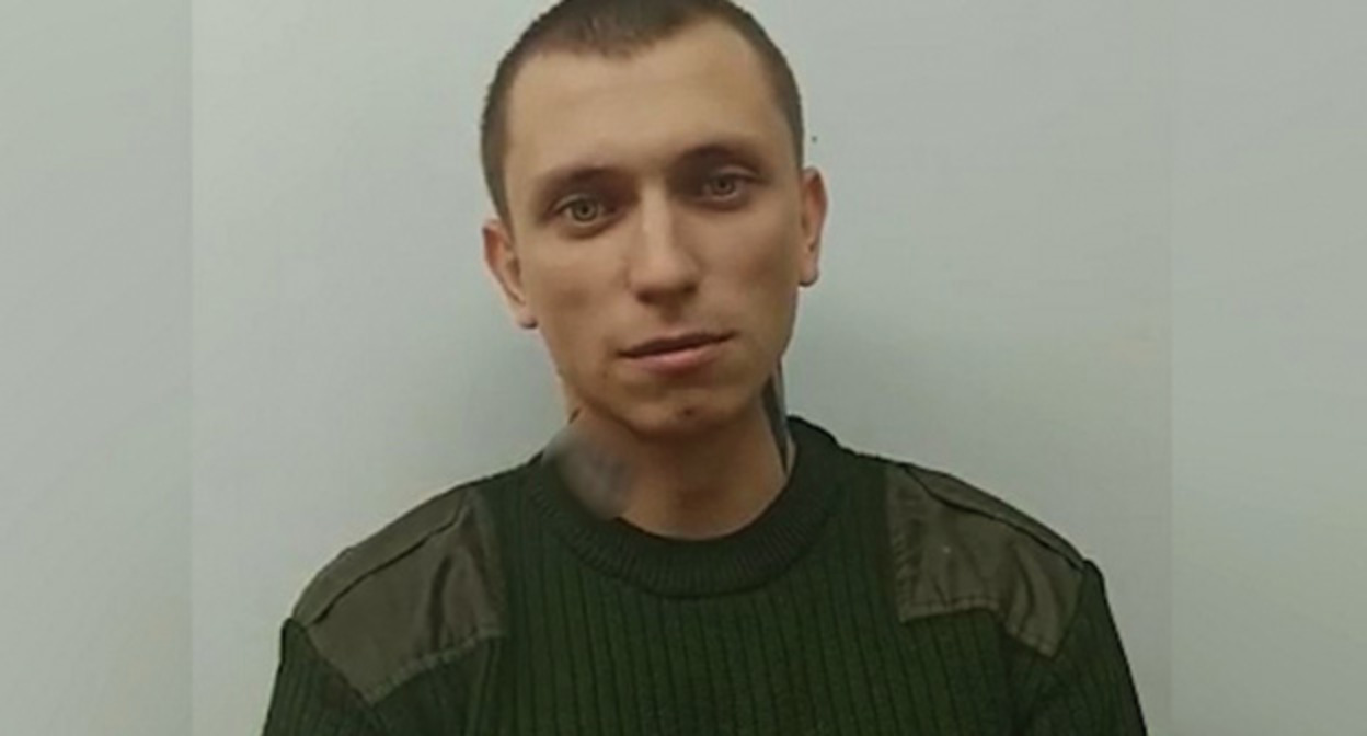 Задержанный по подозрению в нанесения надписи на памятном знаке жертвам Холокоста в Волгограде. Фото: пресс-служба ГУ МВД России по Волгоградской области Задержанный по подозрению в нанесения надписи на памятном знаке жертвам Холокоста в Волгограде. Фото: пресс-служба ГУ МВД России по Волгоградской области