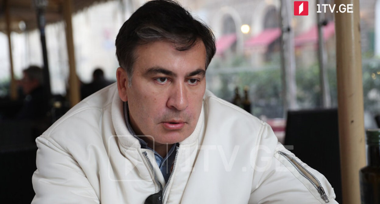 Михаил Саакашвили. Фото https://cdn.1tv.ge/app/uploads/2021/11/1635947100-მიხეილ-სააკაშვილი-3.jpg Михаил Саакашвили. Фото https://cdn.1tv.ge/app/uploads/2021/11/1635947100-მიხეილ-სააკაშვილი-3.jpg