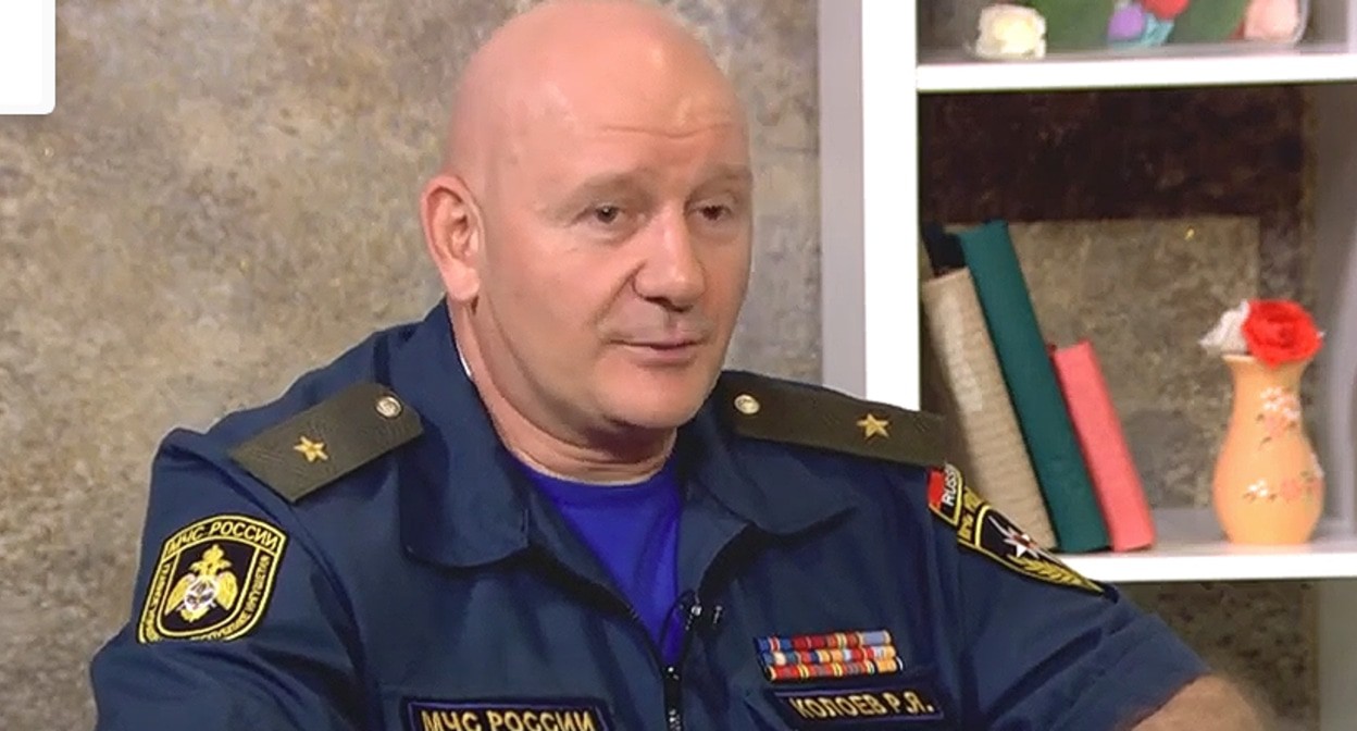 Руслан Колоев. Кадр видео канала
ГУ МЧС России по Республике Ингушетия https://www.youtube.com/watch?v=ruKwX0t_onY&t=472s Руслан Колоев. Кадр видео канала
ГУ МЧС России по Республике Ингушетия https://www.youtube.com/watch?v=ruKwX0t_onY&t=472s
