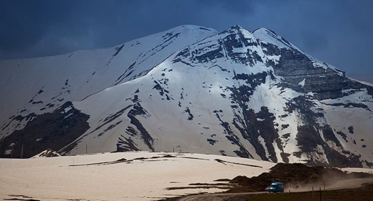 Военно-Грузинская дорога. Фото: Vadim Tolbatov https://ru.wikipedia.org/ Военно-Грузинская дорога. Фото: Vadim Tolbatov https://ru.wikipedia.org/