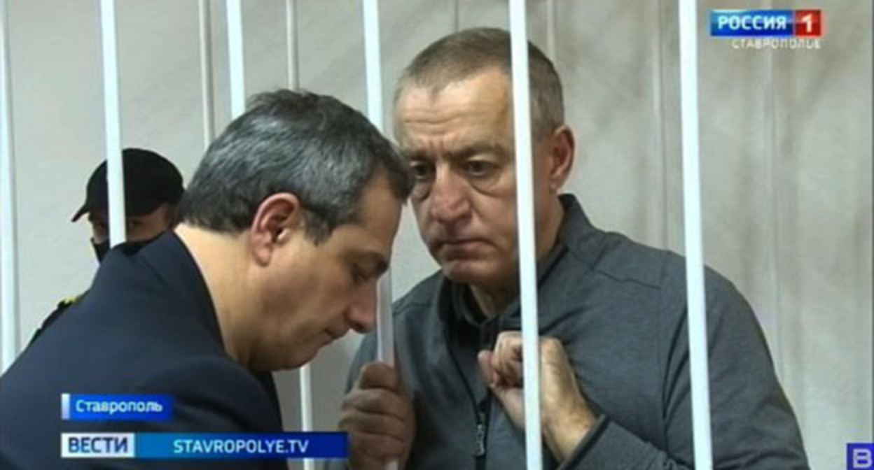 Лев Травнев (справа). Скриншот видео ГТРК "Ставрополье" Лев Травнев (справа). Скриншот видео ГТРК "Ставрополье"