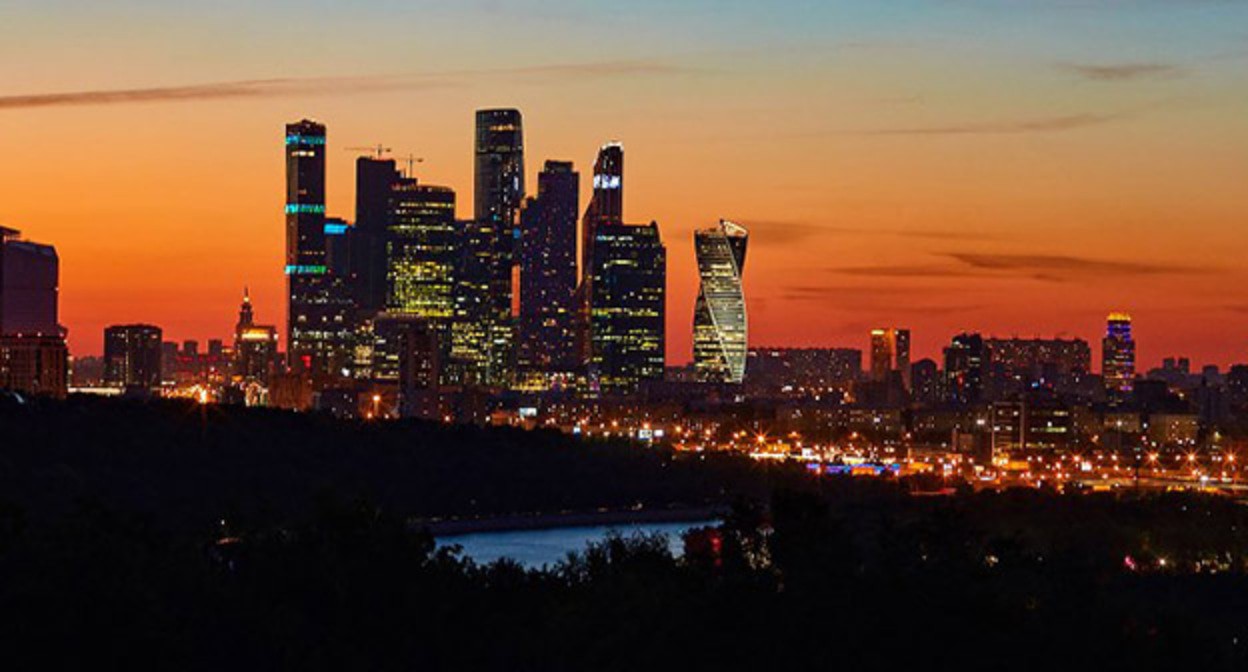 Вид на "Москва-Сити". Фото: Mos.ru https://ru.wikipedia.org/ Вид на "Москва-Сити". Фото: Mos.ru https://ru.wikipedia.org/