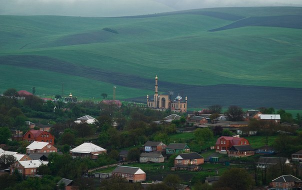 Село Экажево в Ингушетии. Фото: Шалиец https://ru.wikipedia.org/wiki/Экажево#/media/Файл:Экажево.jpg Село Экажево в Ингушетии. Фото: Шалиец https://ru.wikipedia.org/wiki/Экажево#/media/Файл:Экажево.jpg