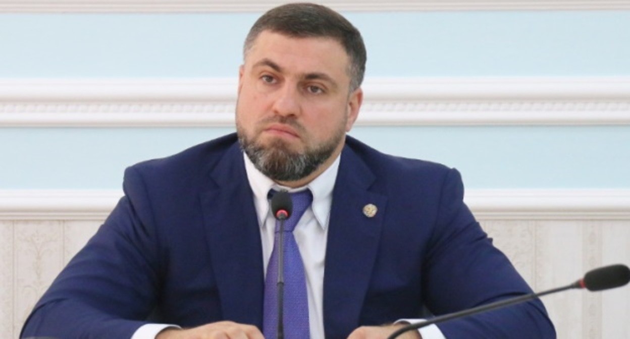 глава Кировского района Махачкалы Салих Сагидов.Фото: пресс-служба администрации Махачкалы. глава Кировского района Махачкалы Салих Сагидов.Фото: пресс-служба администрации Махачкалы.