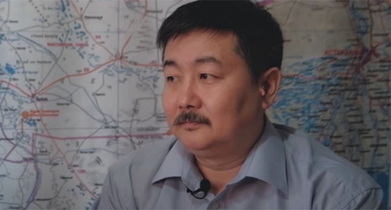 Батыр Боромангнаев. Cкриншот видео https://www.youtube.com/watch?v=klv_Mlv_LJE Батыр Боромангнаев. Cкриншот видео https://www.youtube.com/watch?v=klv_Mlv_LJE