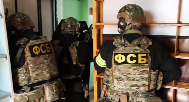Сотрудники ФСБ. Фото: пресс-служба Национального антитеррористического комитета http://nac.gov.ru/ Сотрудники ФСБ. Фото: пресс-служба Национального антитеррористического комитета http://nac.gov.ru/