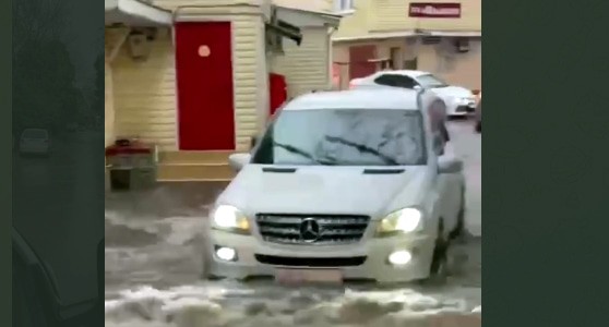 Последствия сильных дождей в Сочи 17.12.2021. Скриншотс ообщения канала ТИПИЧНЫЙ СОЧИ https://t.me/sochitypical Последствия сильных дождей в Сочи 17.12.2021. Скриншотс ообщения канала ТИПИЧНЫЙ СОЧИ https://t.me/sochitypical
