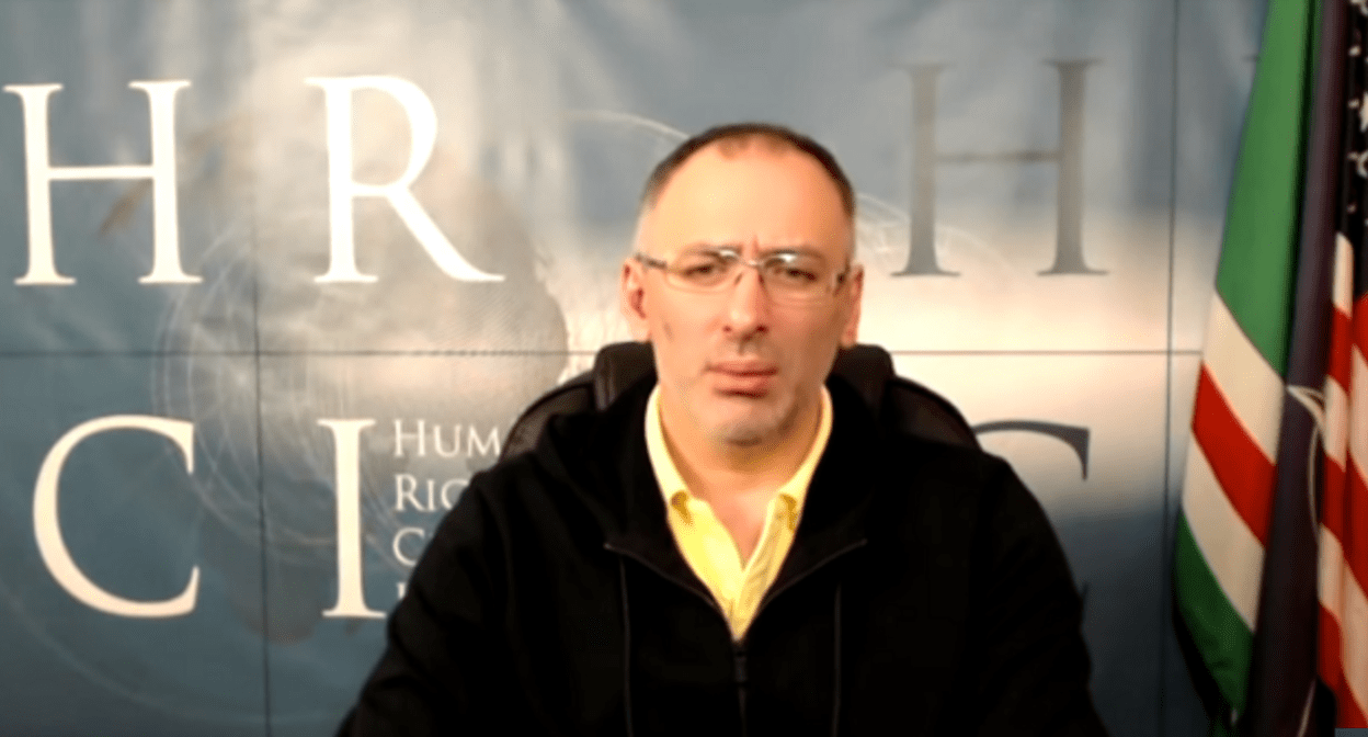 Аслан Арцуев. Кадр видео, опубликованного на YouTube-канале REALITY – HRCI youtu.be/lXOhmJ5Dv18
Аслан Арцуев. Кадр видео, опубликованного на YouTube-канале REALITY – HRCI youtu.be/lXOhmJ5Dv18