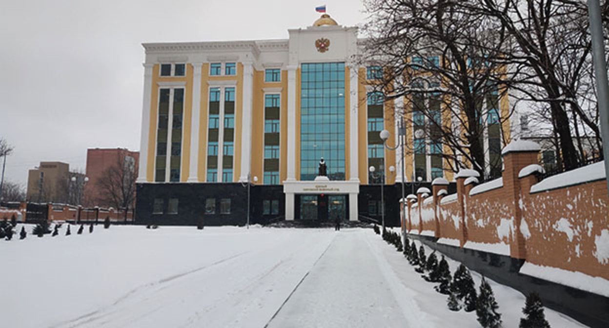 Южный окружной военный суд, 28 декабря 2021 года. Фото Константина Волгина для "Кавказского узла" Южный окружной военный суд, 28 декабря 2021 года. Фото Константина Волгина для "Кавказского узла"