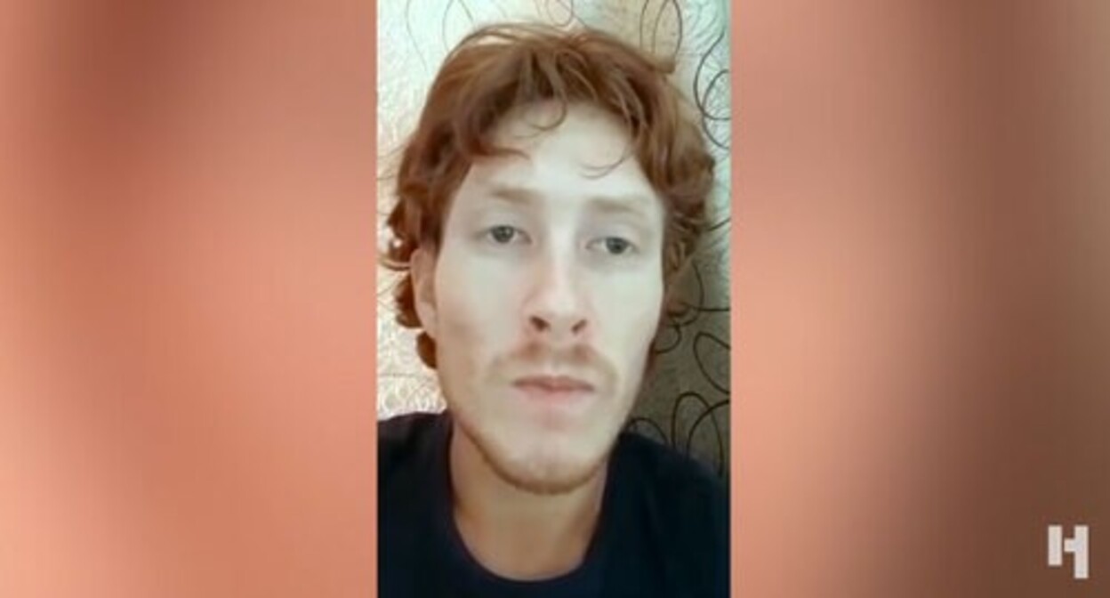 Евгений Ипатов. Кадр видео, опубликованного "Новой газетой" https://www.youtube.com/channel/UCBXI22RrWXFmc6PK1iKutXQ Евгений Ипатов. Кадр видео, опубликованного "Новой газетой" https://www.youtube.com/channel/UCBXI22RrWXFmc6PK1iKutXQ