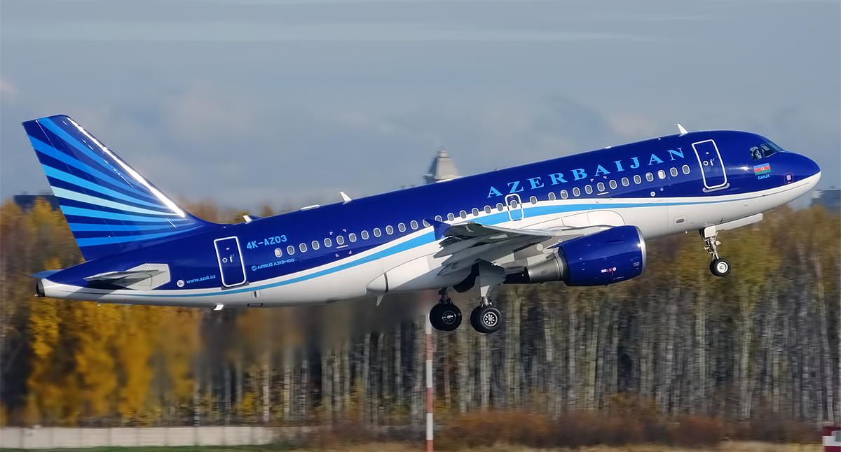 Юорт кампании Азербайджанские авиалинии, 4K-AZ03, Airbus A319-111. Фото Анна Зверева - https://www.flickr.com/photos/130961247@N06/16455373761
Юорт кампании Азербайджанские авиалинии, 4K-AZ03, Airbus A319-111. Фото Анна Зверева - https://www.flickr.com/photos/130961247@N06/16455373761