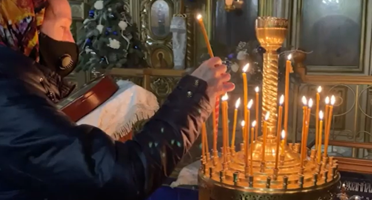 Рождественская служба в Махачкале, скриншот с YouTube-канала Махачкалинской епархии Рождественская служба в Махачкале, скриншот с YouTube-канала Махачкалинской епархии