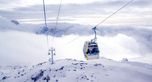 Склон курорта "Эльбрус". Фото пресс-службы курорта "Эльбрус" https://resort-elbrus.ru/30-noyabrya-poslednij-den-predprodazh-so-skidkami/ Склон курорта "Эльбрус". Фото пресс-службы курорта "Эльбрус" https://resort-elbrus.ru/30-noyabrya-poslednij-den-predprodazh-so-skidkami/
