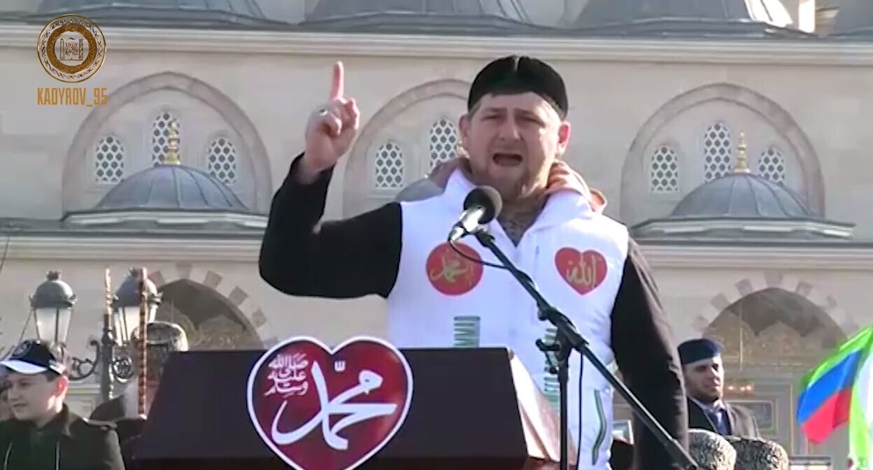 Рамзан Кадыров. Стоп-кадр из видео в Telegram-канале главы Чечни от 27 октября 2020 года. https://t.me/RKadyrov_95/1010 Рамзан Кадыров. Стоп-кадр из видео в Telegram-канале главы Чечни от 27 октября 2020 года. https://t.me/RKadyrov_95/1010