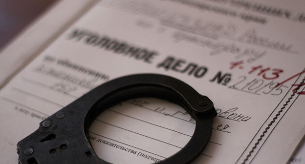 Наручники. Фото: Валентина Мищенко / Югополис Наручники. Фото: Валентина Мищенко / Югополис