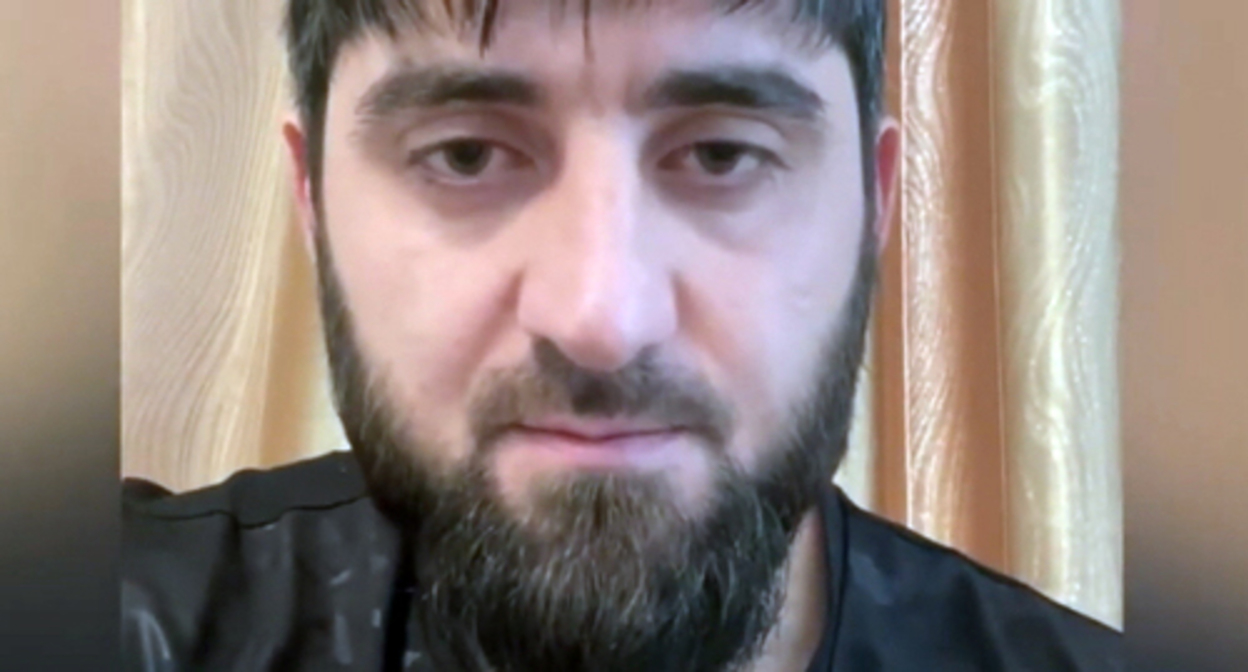 Хасан Халитов, стоп-кадр видео канала Havaj Dudaev https://www.youtube.com/watch?app=desktop&v=Gi1t6TVS5hc Хасан Халитов, стоп-кадр видео канала Havaj Dudaev https://www.youtube.com/watch?app=desktop&v=Gi1t6TVS5hc