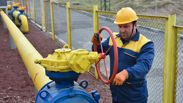 Сотрудник "Газпрома Армении". Фото Gazprom Armenia official site Сотрудник "Газпрома Армении". Фото Gazprom Armenia official site