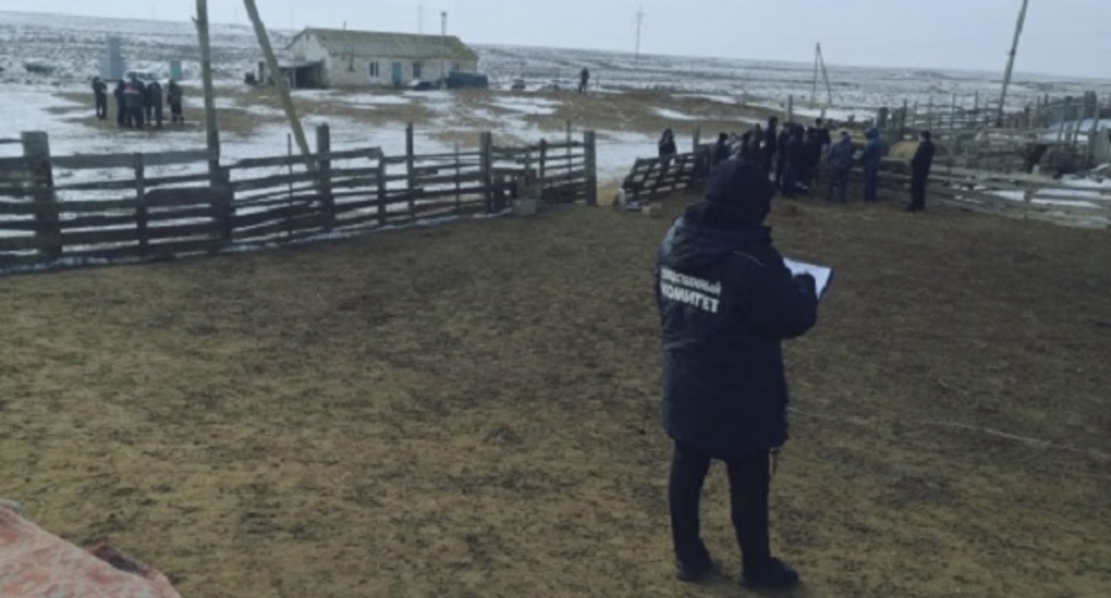 На месте происшествия в Лаганском районе. Фото: СУ СКР по Калмыкии https://kalmykia.sledcom.ru/news/item/1651864/ На месте происшествия в Лаганском районе. Фото: СУ СКР по Калмыкии https://kalmykia.sledcom.ru/news/item/1651864/