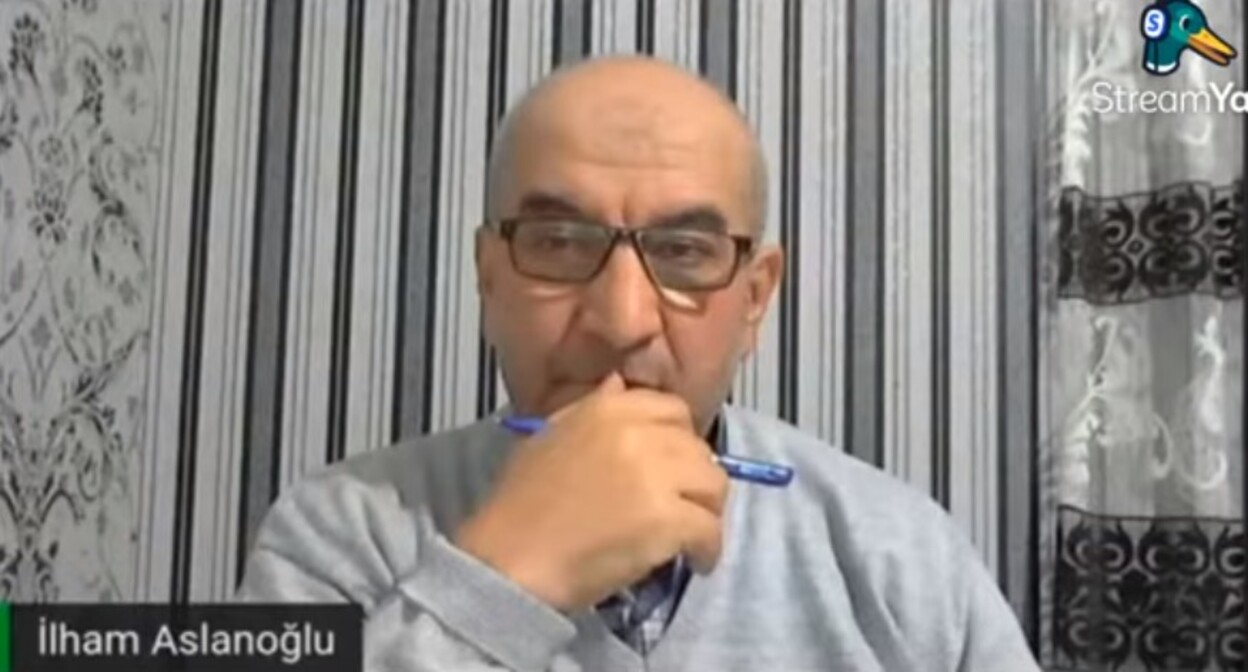 Ильхам Асланоглу. Стопкадр из видео на Youtube-канале «simasiz tv». https://www.youtube.com/watch?v=dX1iPd0wyQo Ильхам Асланоглу. Стопкадр из видео на Youtube-канале «simasiz tv». https://www.youtube.com/watch?v=dX1iPd0wyQo