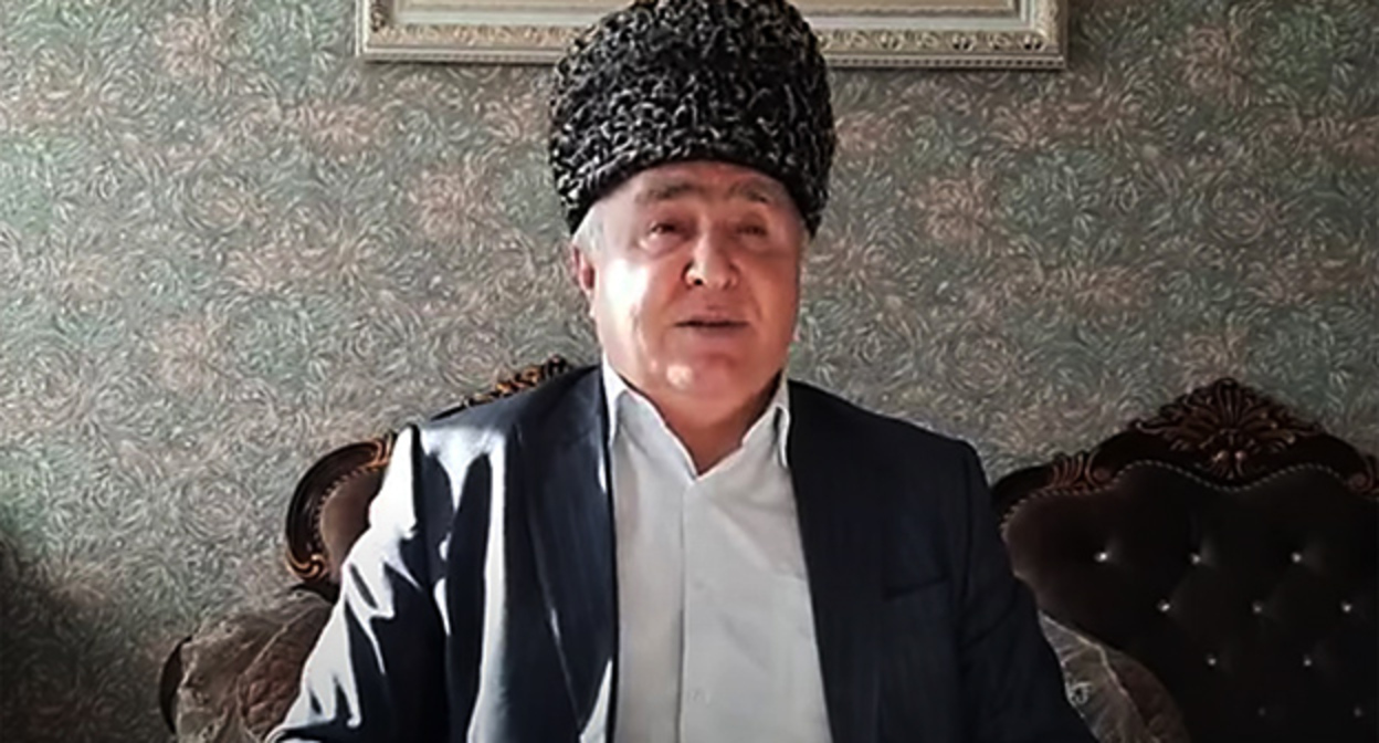 Сараждин Султыгов. Скриншот видео https://www.youtube.com/watch?v=IDr2uq_Q-S0 Сараждин Султыгов. Скриншот видео https://www.youtube.com/watch?v=IDr2uq_Q-S0