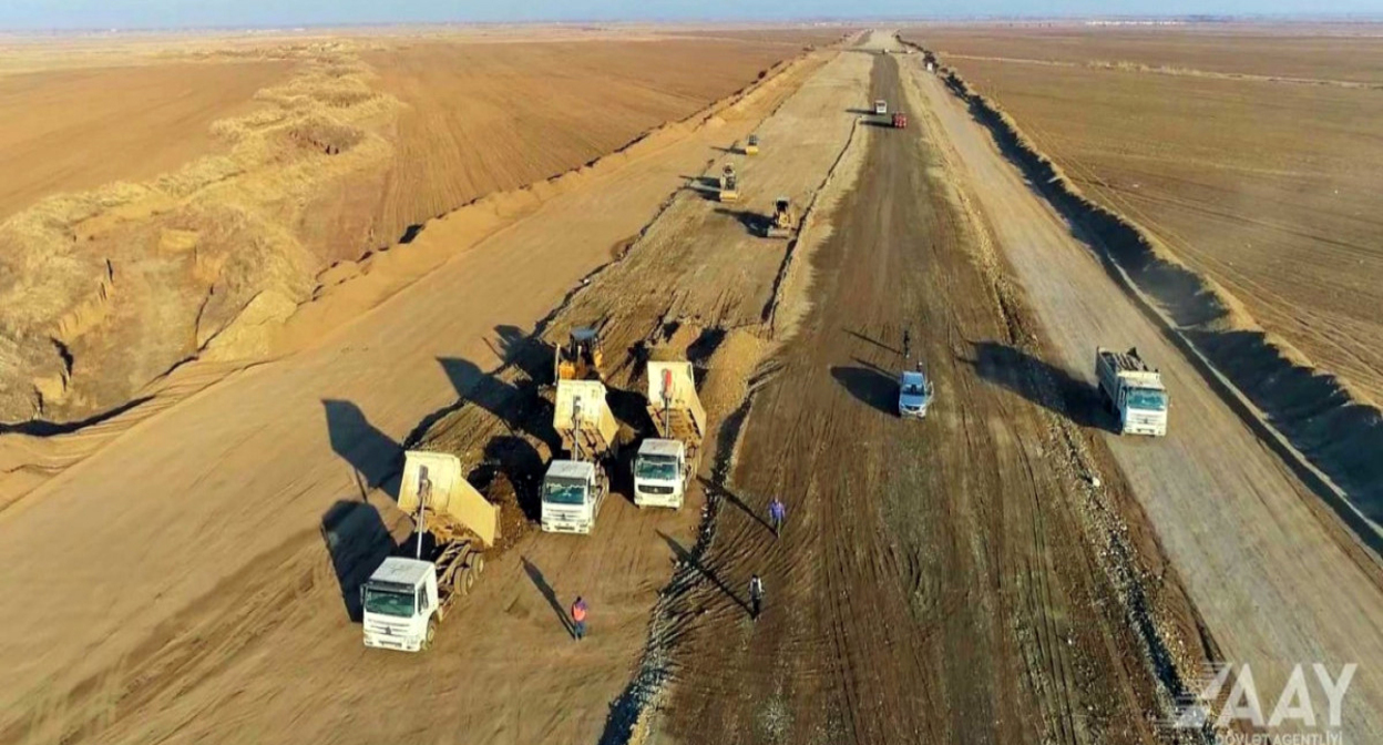 Строительство трассы Агдам – Физули. Фото APA https://apa.az/ru/infrastruktura/nacato-stroitelstvo-avtomobilnoi-dorogi-agdam-fizuli-foto-469639 Строительство трассы Агдам – Физули. Фото APA https://apa.az/ru/infrastruktura/nacato-stroitelstvo-avtomobilnoi-dorogi-agdam-fizuli-foto-469639