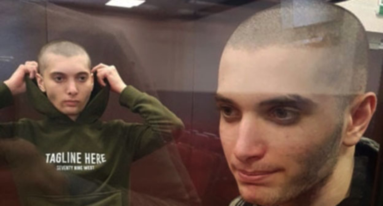 Салех Магамадов и Исмаил Исаев (слева). Скриншот со страницы "The Insider@ https://www.facebook.com/TheInsiderRussia/photos/1851919648306295 Салех Магамадов и Исмаил Исаев (слева). Скриншот со страницы "The Insider@ https://www.facebook.com/TheInsiderRussia/photos/1851919648306295