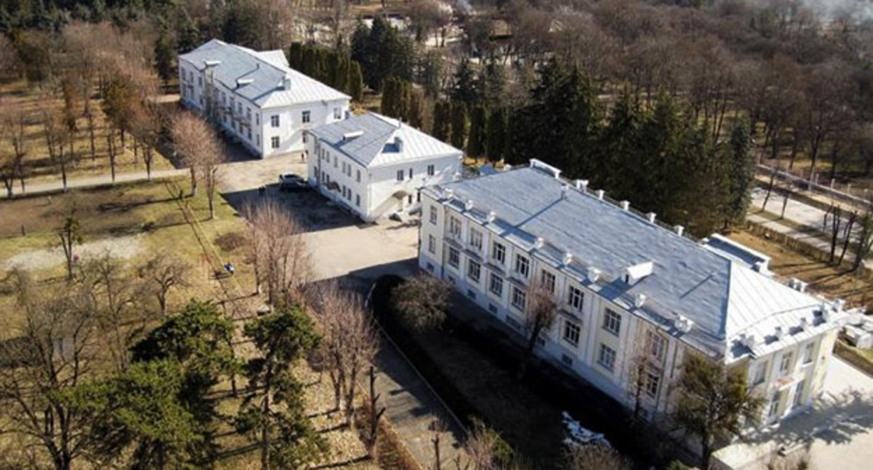 Санаторий "Курорт "Нальчик". Фото: Stim http://wikimapia.org/27219047/ru/АО-«Курорт-Нальчик» Санаторий "Курорт "Нальчик". Фото: Stim http://wikimapia.org/27219047/ru/АО-«Курорт-Нальчик»