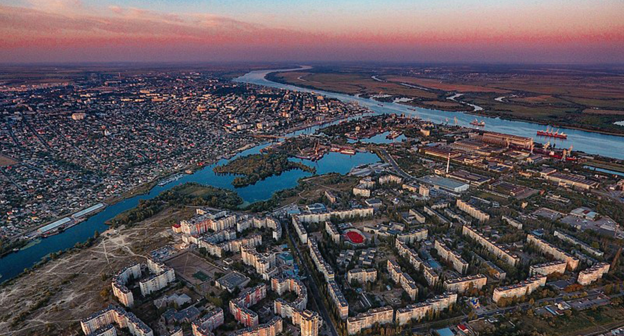 Херсон. Фото Ambidekstriy88 https://ru.wikipedia.org/wiki/Файл:Карантинный_остров_Херсон.jpg Херсон. Фото Ambidekstriy88 https://ru.wikipedia.org/wiki/Файл:Карантинный_остров_Херсон.jpg