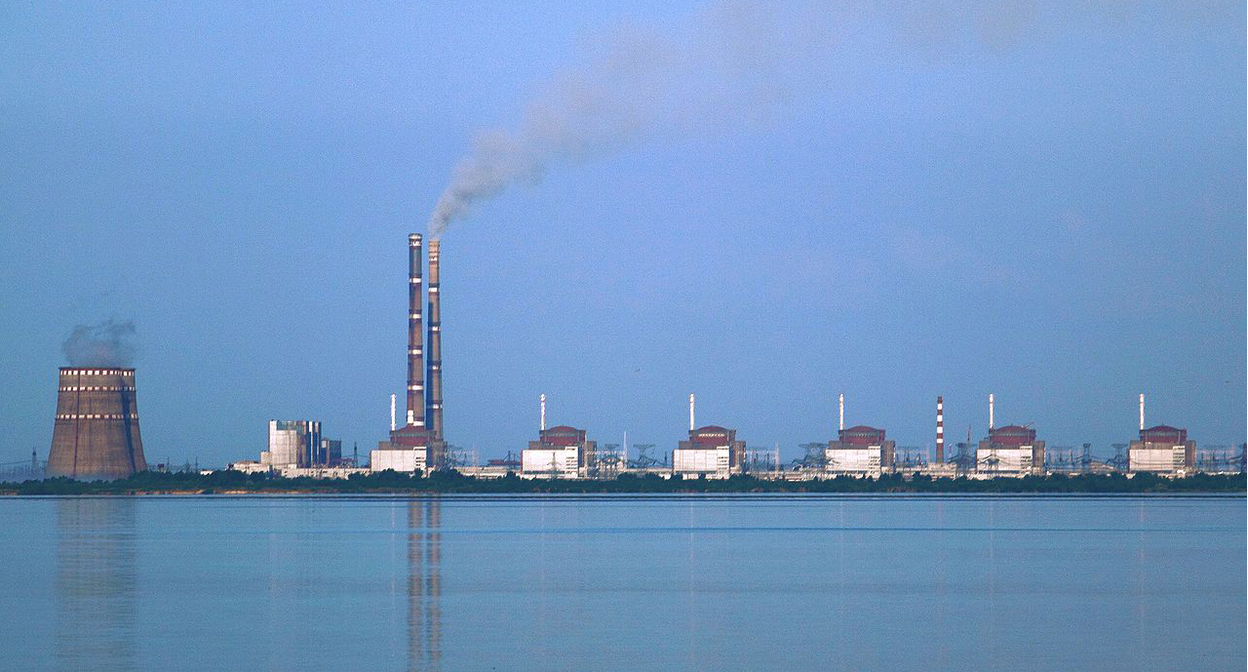 Вид Запорожской АЭС. Фото Ralf1969 https://ru.wikipedia.org/wiki/Запорожская_АЭС#/media/Файл:Kernkraftwerk_Saporischschja.JPG Вид Запорожской АЭС. Фото Ralf1969 https://ru.wikipedia.org/wiki/Запорожская_АЭС#/media/Файл:Kernkraftwerk_Saporischschja.JPG
