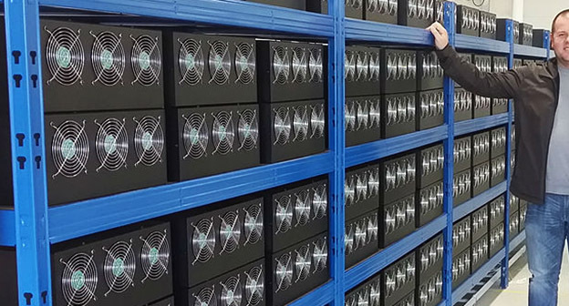 Майнинг-ферма. Фото: Marco Krohn https://ru.wikipedia.org