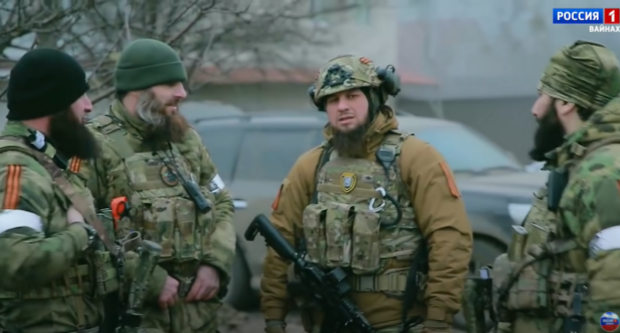Чеченские силовики на Украине. Стоп-кадр видео канала ГТРК "Вайнах" https://www.youtube.com/watch?v=okewIraIshE Чеченские силовики на Украине. Стоп-кадр видео канала ГТРК "Вайнах" https://www.youtube.com/watch?v=okewIraIshE