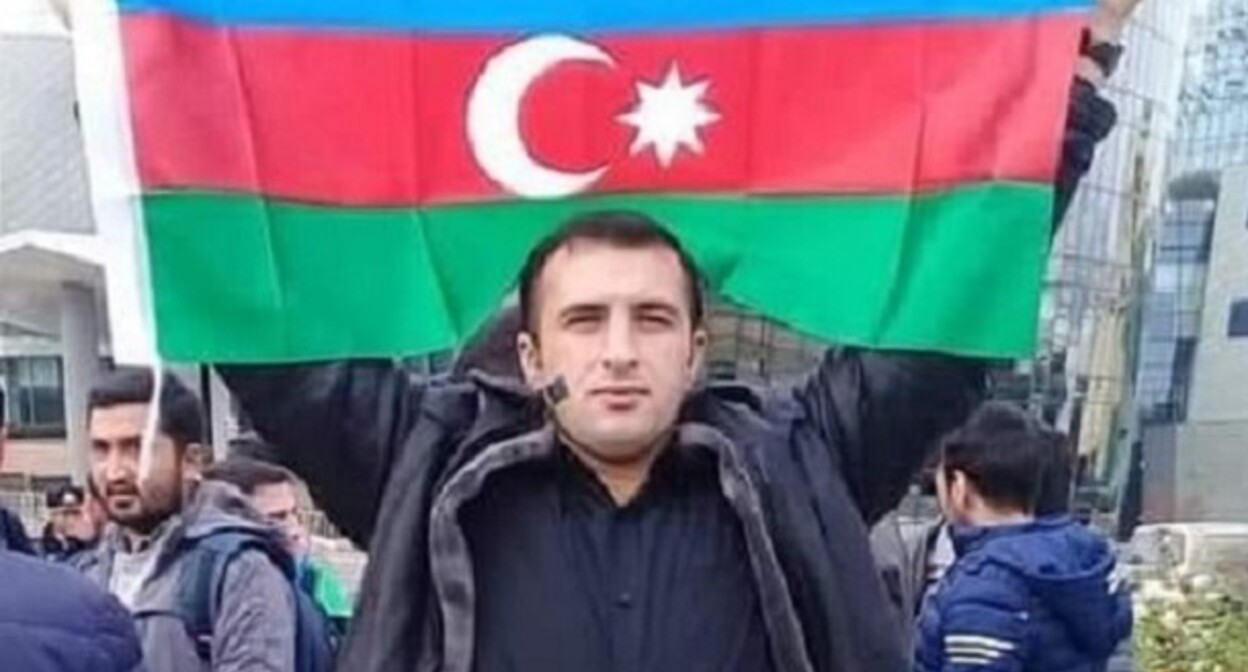 Ниямеддин Ахмедов. Фото: //www.massa.az/news/ru/15526/telohranitel-ali-kerimli-zayavil-o-pytkah Ниямеддин Ахмедов. Фото: //www.massa.az/news/ru/15526/telohranitel-ali-kerimli-zayavil-o-pytkah